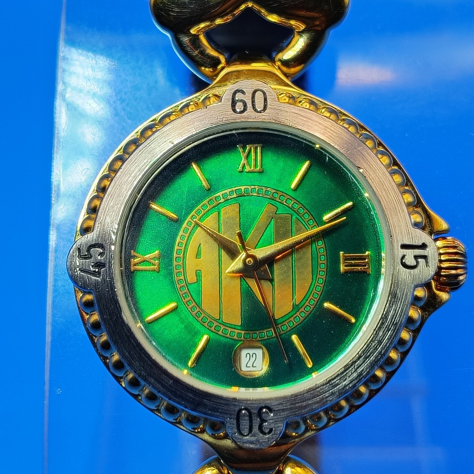 Vintage 1995 Akii Emerald Green Date Swiss Movement Women's Quartz Watch